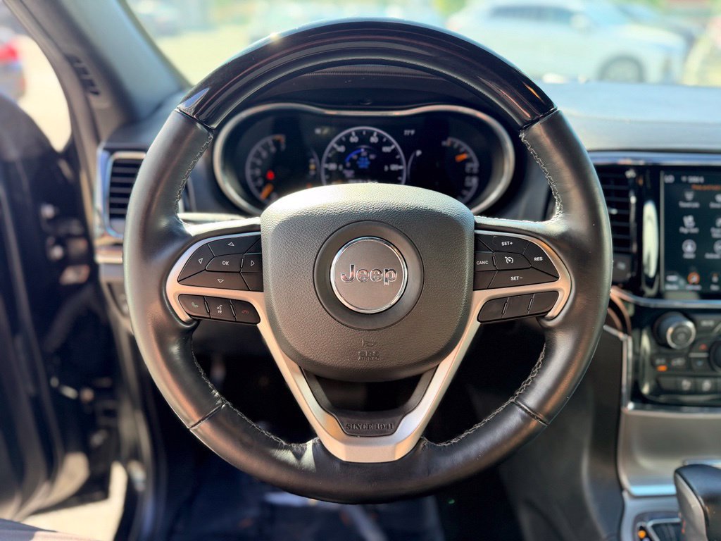 Used 2021 Jeep Grand Cherokee Overland AWD/4WD image 29
