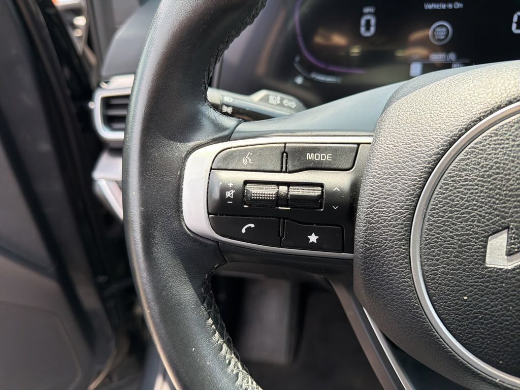 Certified 2024 Kia Sportage EX AWD/4WD image 17