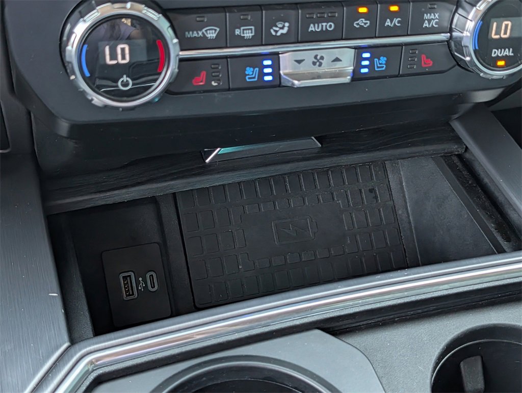 Used 2022 Ford F250 Limited w/ FX4 Off-Road Package image 16