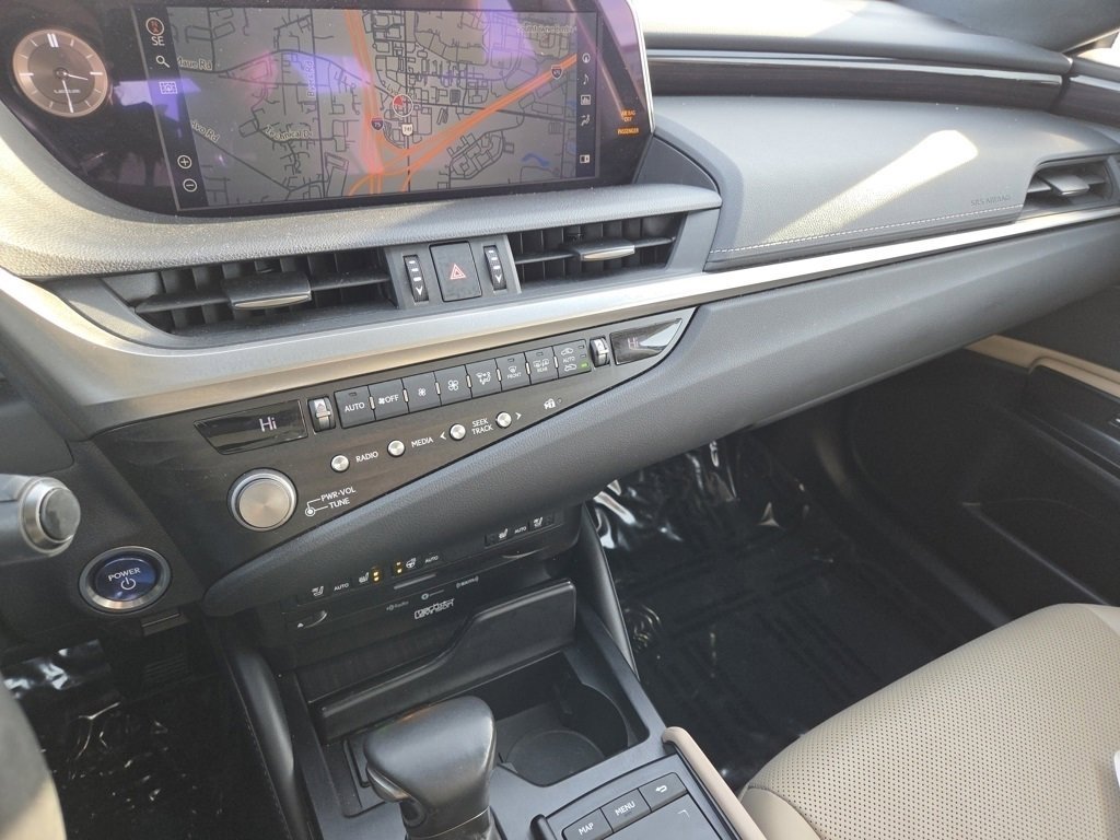 Used 2021 Lexus ES 300h w/ Premium Package image 37