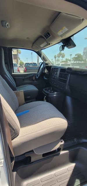New 2026 Chevrolet Express 3500 LT w/ LT Preferred Equipment Group RWD image 9