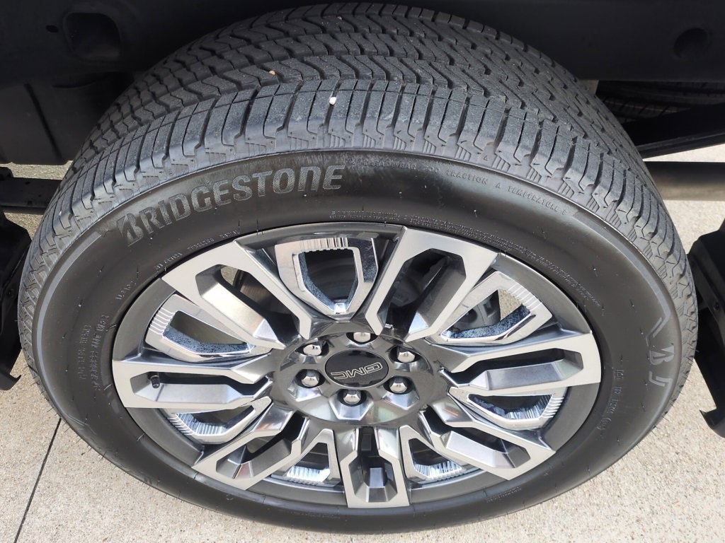 Used 2025 GMC Sierra 1500 Denali Ultimate image 28