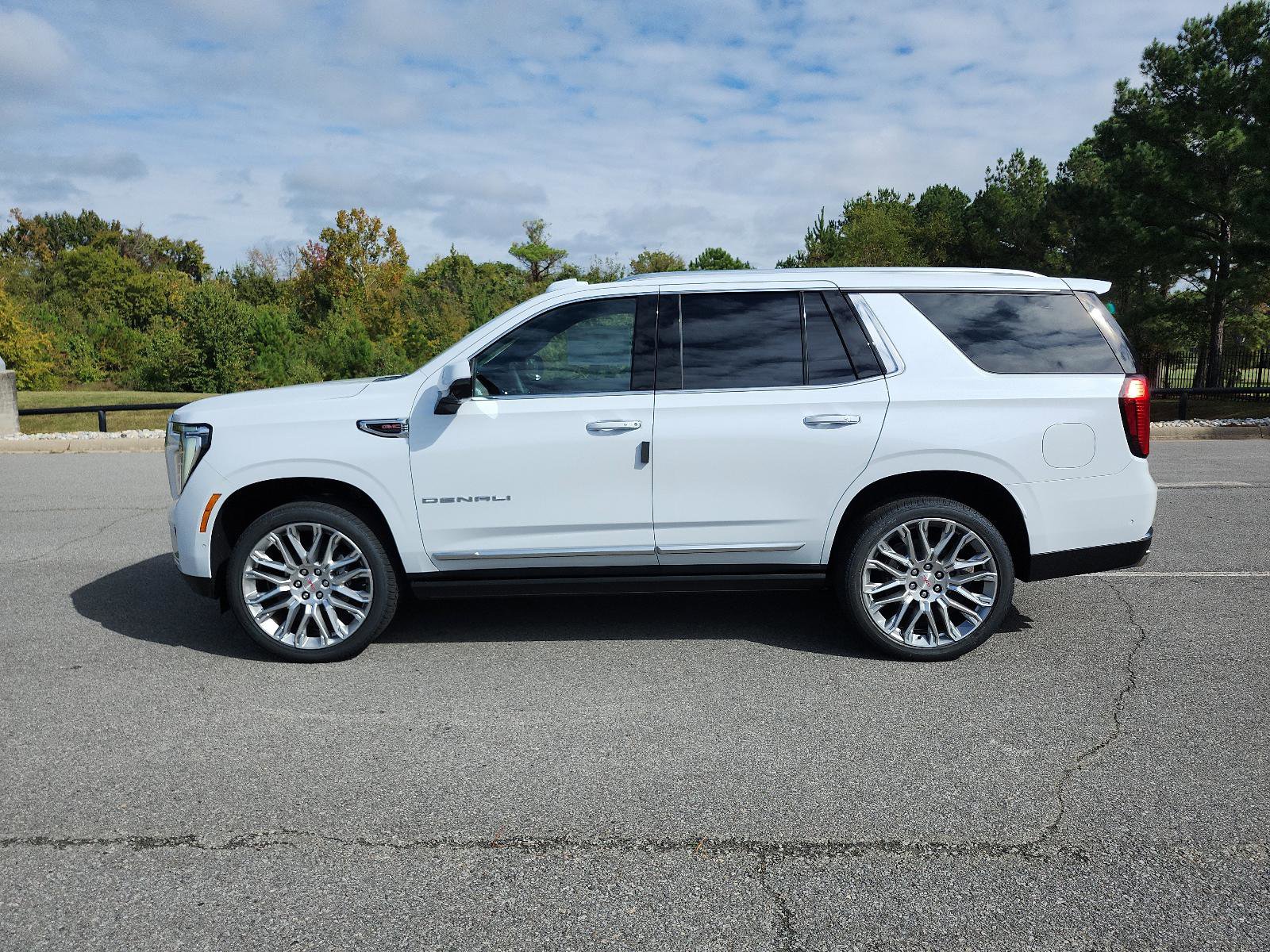 New 2026 GMC Yukon Denali image 2
