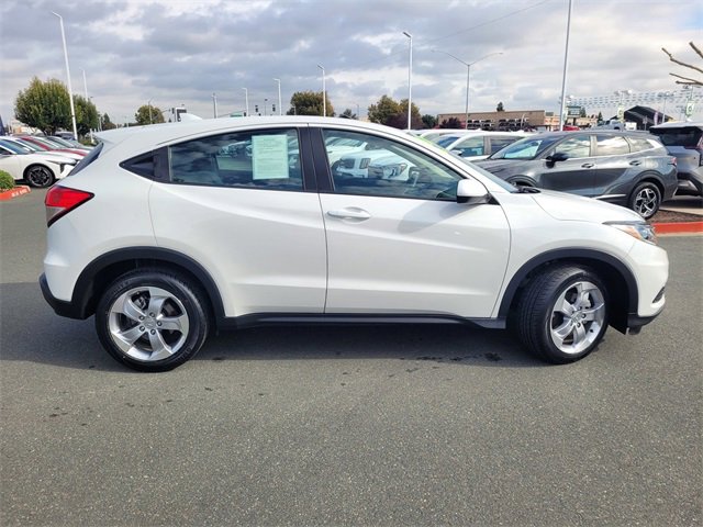 Used 2021 Honda HR-V LX image 2