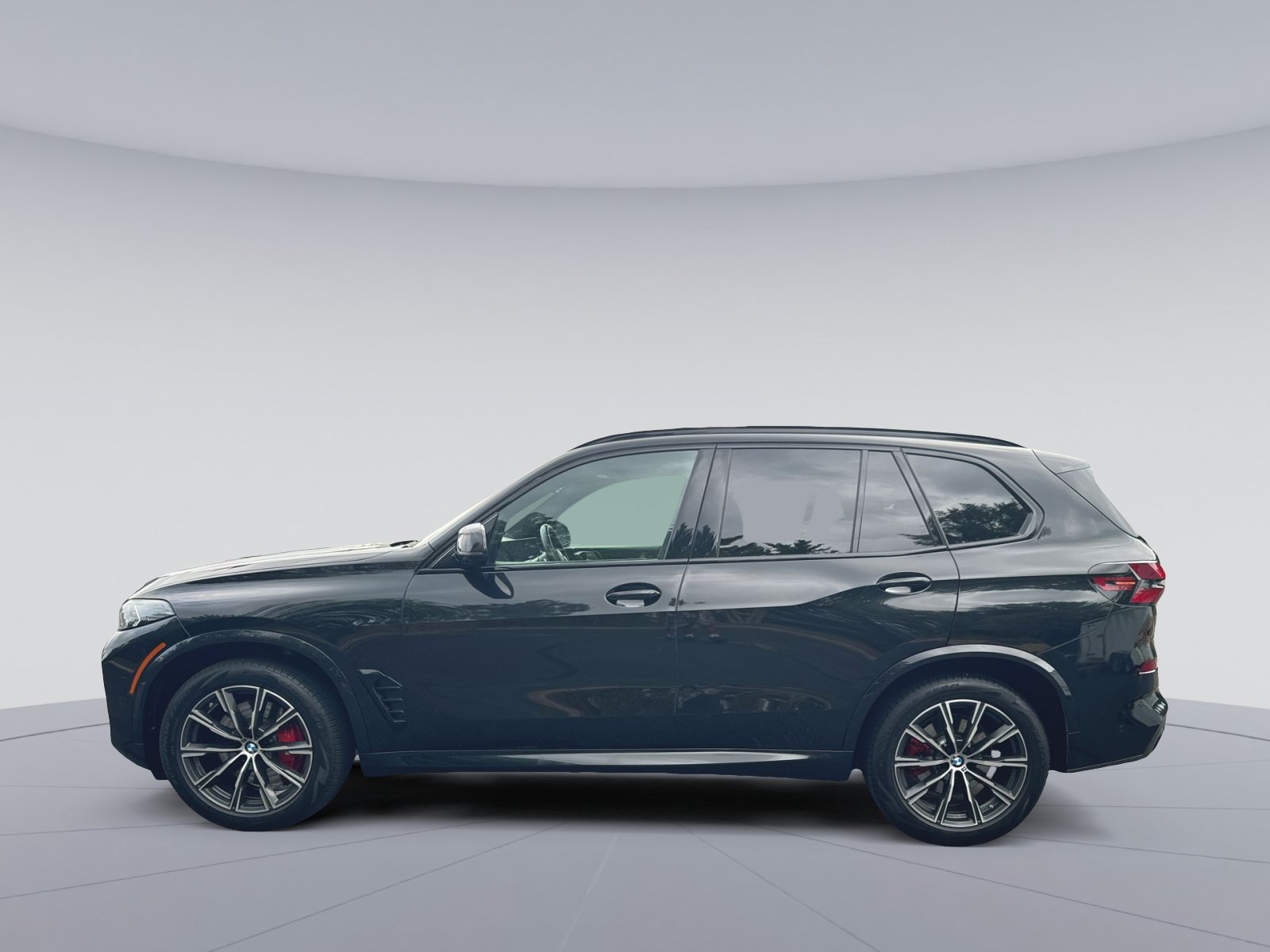 Used 2024 BMW X5 xDrive40i w/ M Sport Package AWD/4WD image 8