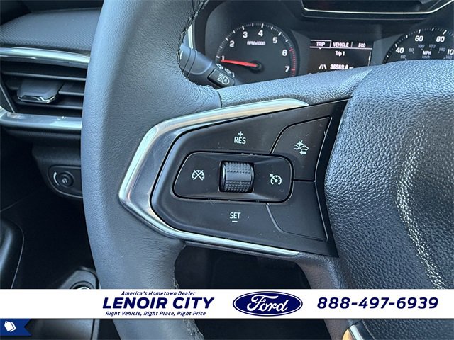 Used 2021 Chevrolet TrailBlazer LT w/ Sun and Liftgate Package image 21