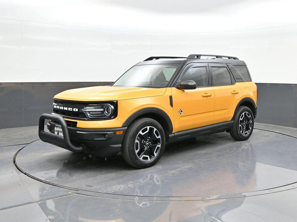 Used 2022 Ford Bronco Sport Outer Banks w/ Tech Package image 1