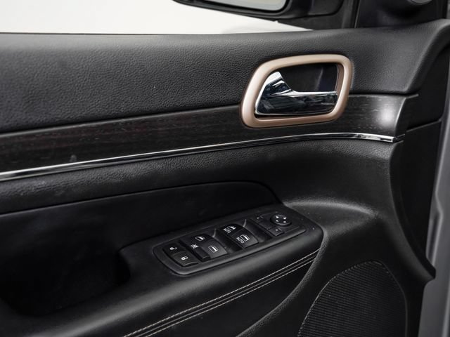 Used 2017 Jeep Grand Cherokee Limited w/ Luxury Group II AWD/4WD image 9