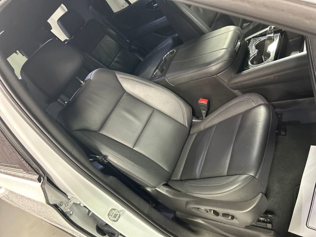 Used 2025 Chevrolet Tahoe LT AWD/4WD image 26