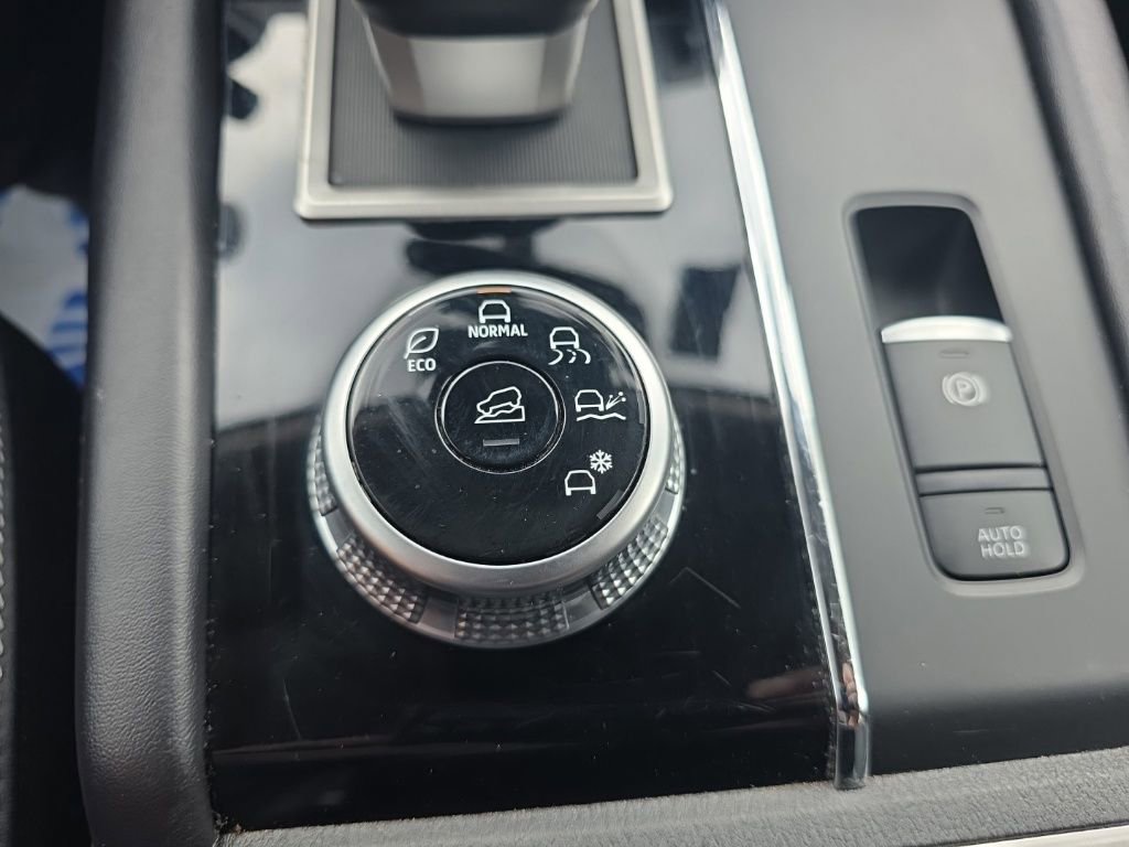 Used 2024 Mitsubishi Outlander SE image 26