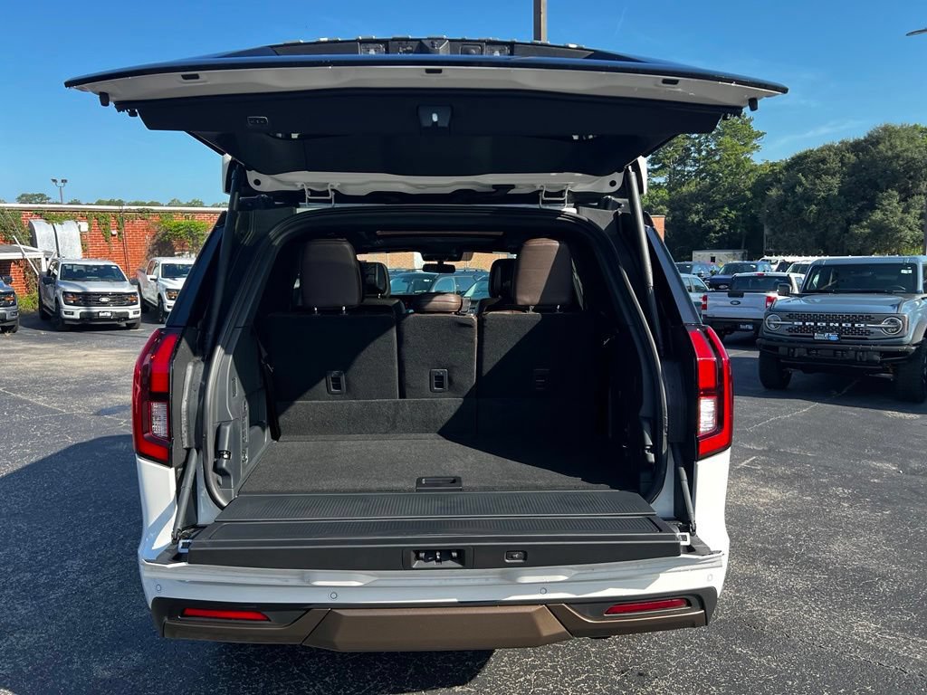 New 2027 Ford Expedition King Ranch RWD image 21