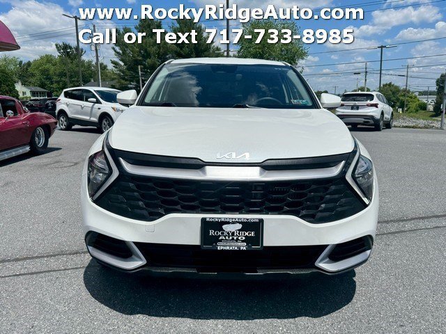 Used 2023 Kia Sportage LX AWD/4WD image 2