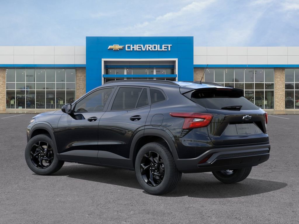 New 2026 Chevrolet Trax LT w/ Driver Confidence Package FWD image 3