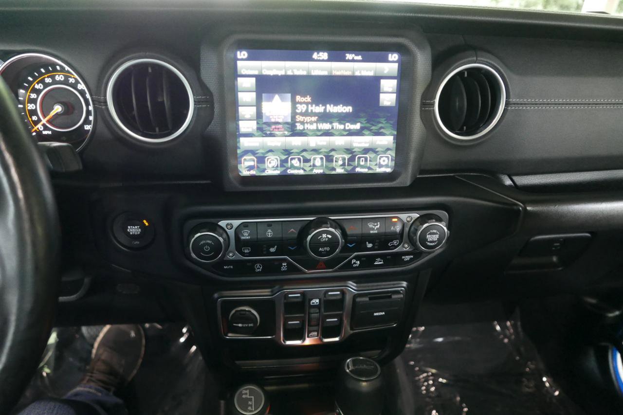 Used 2020 Jeep Gladiator Overland image 16