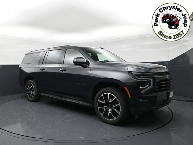 Used 2026 Chevrolet Suburban RST w/ Comfort Package AWD/4WD image 1