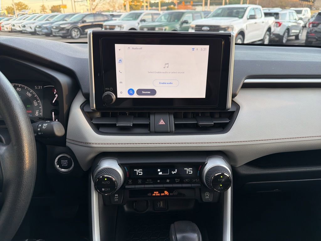 Used 2025 Toyota RAV4 XLE image 28