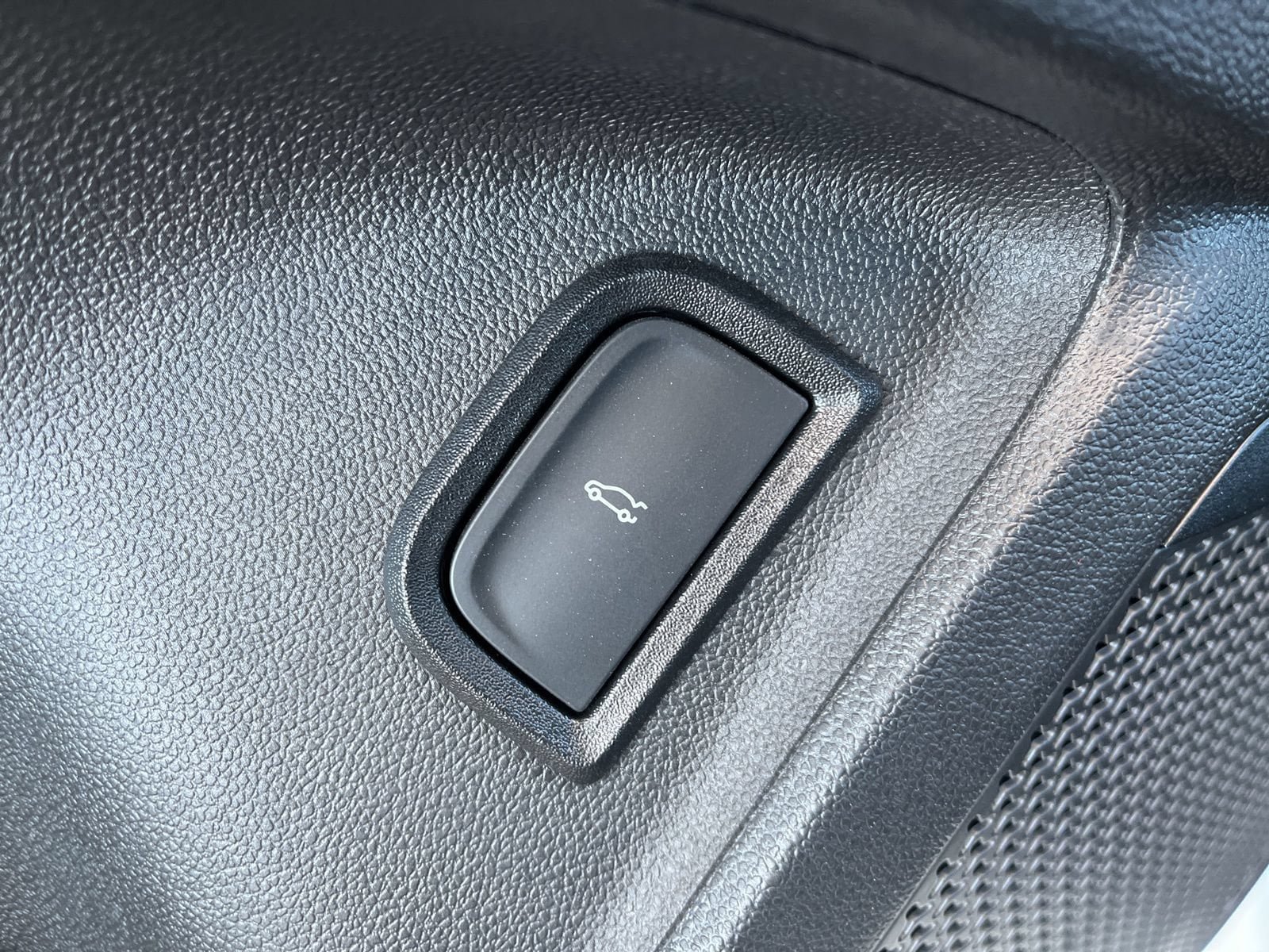 New 2024 Chevrolet Blazer EV LT AWD/4WD image 38