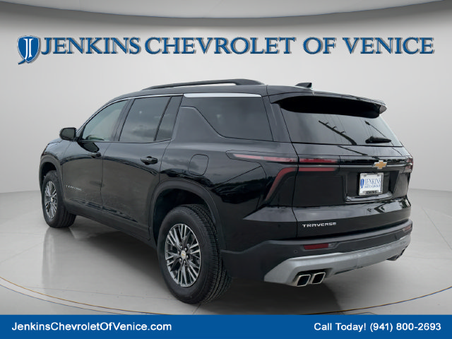 Used 2026 Chevrolet Traverse LT FWD image 7
