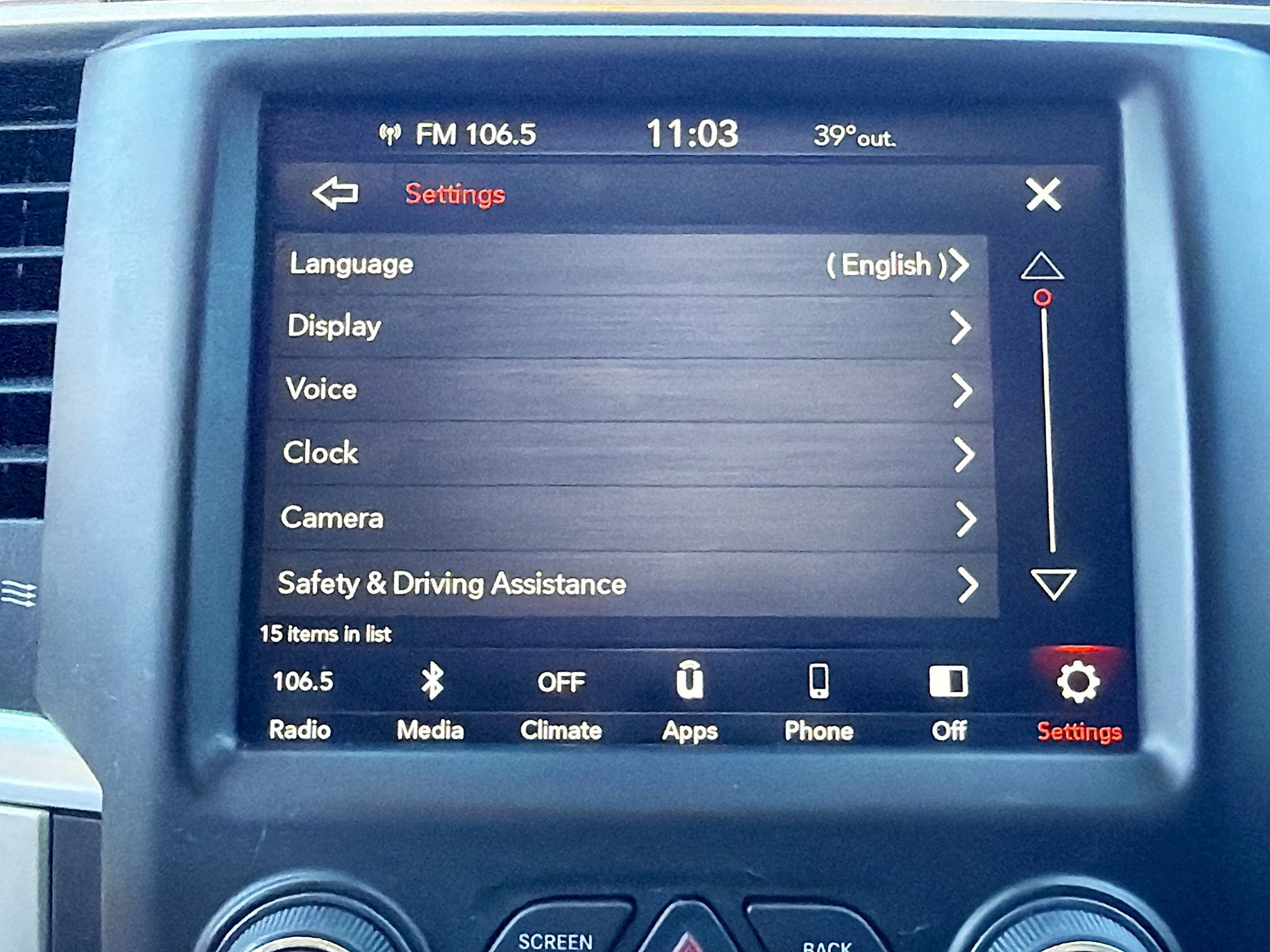 Used 2019 RAM 1500 Classic SLT w/ Luxury Group image 29