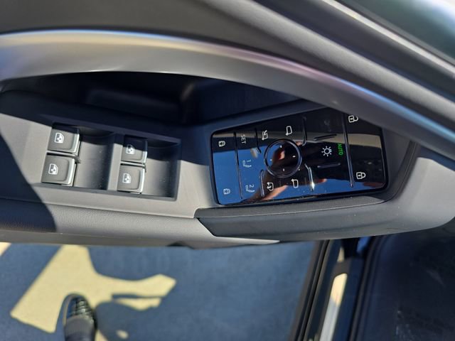 Used 2025 Audi Q5 Premium w/ Convenience Package AWD/4WD image 31