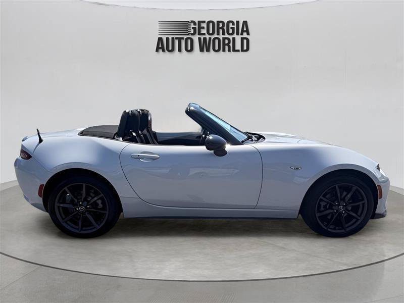 Used 2016 MAZDA MX-5 Miata Club RWD image 14