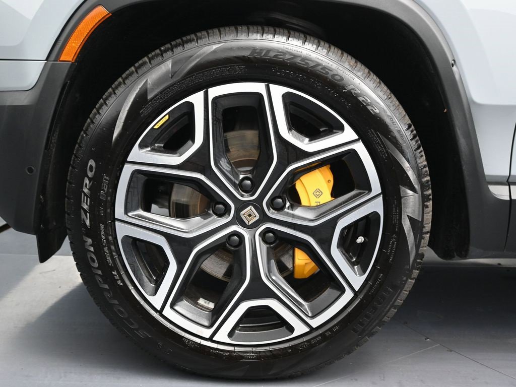 Used 2022 Rivian R1S Launch Edition image 8