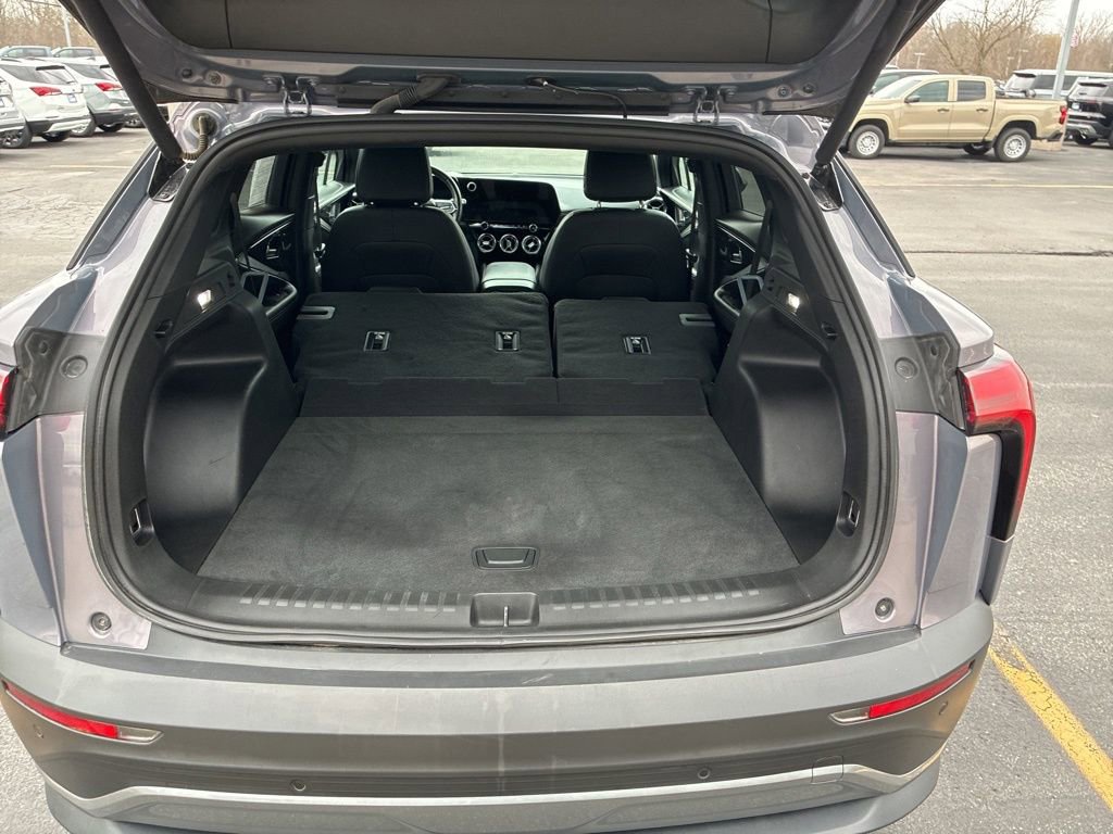 Used 2024 Chevrolet Blazer EV LT AWD/4WD image 30