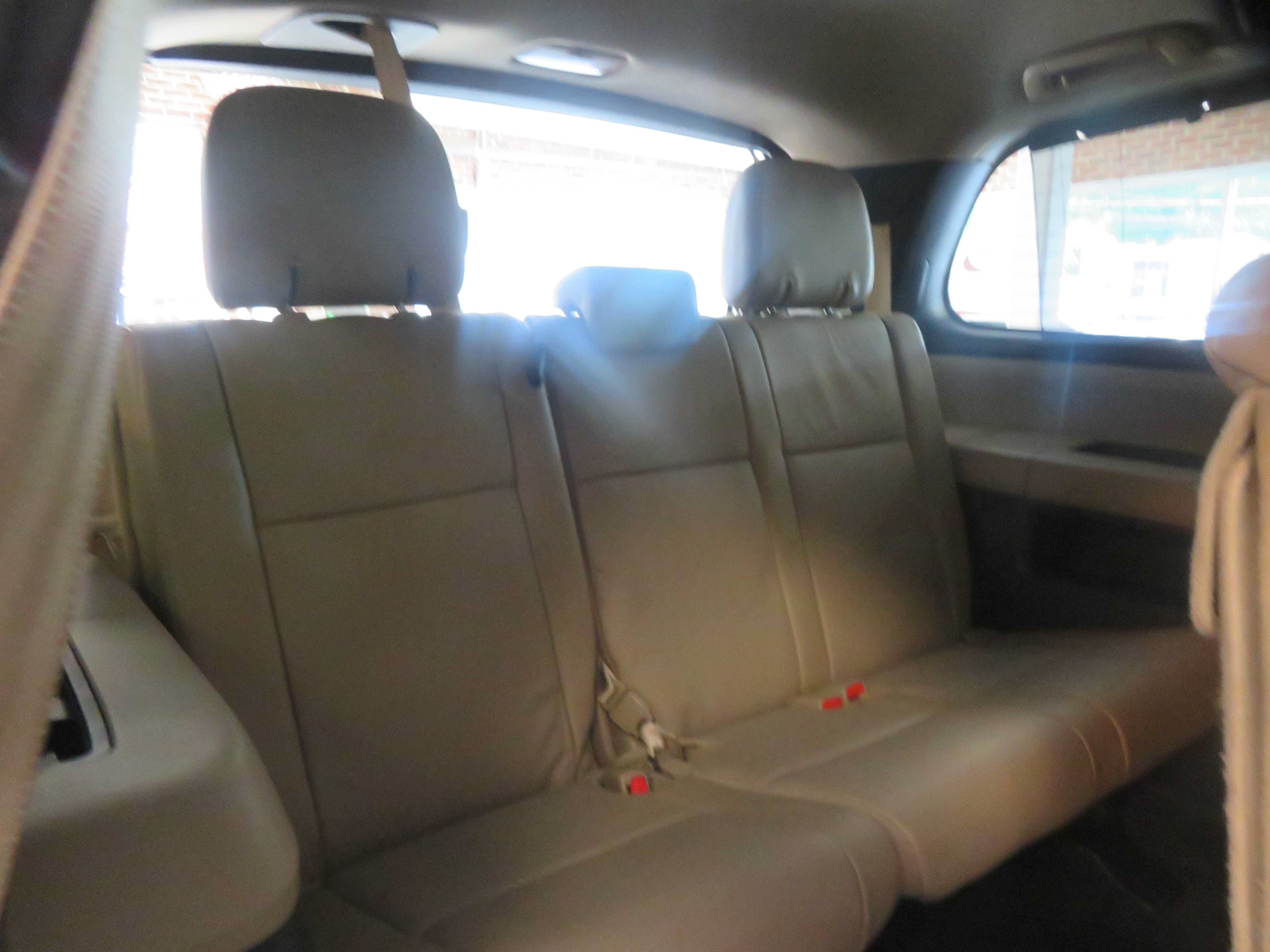 Used 2018 Toyota Sequoia Limited w/ Safety & Convenience Package AWD/4WD image 28