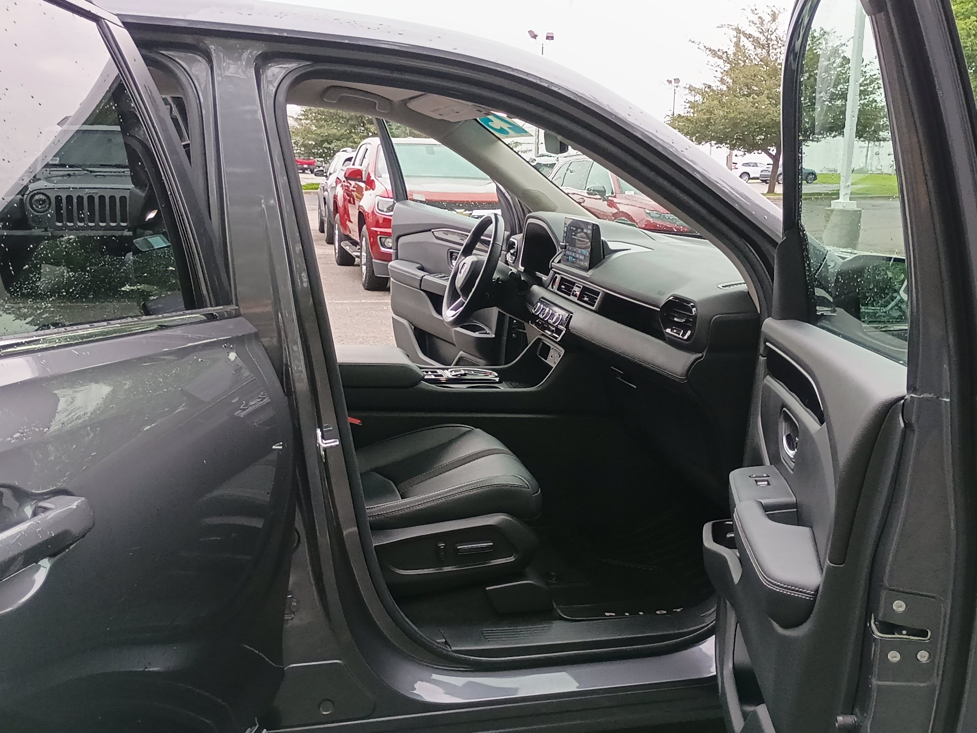 Certified 2025 Honda Pilot EX-L image 16