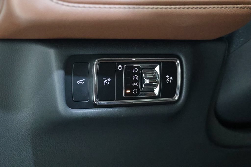 Used 2025 Lincoln Aviator Reserve w/ Illumination Package AWD/4WD image 22