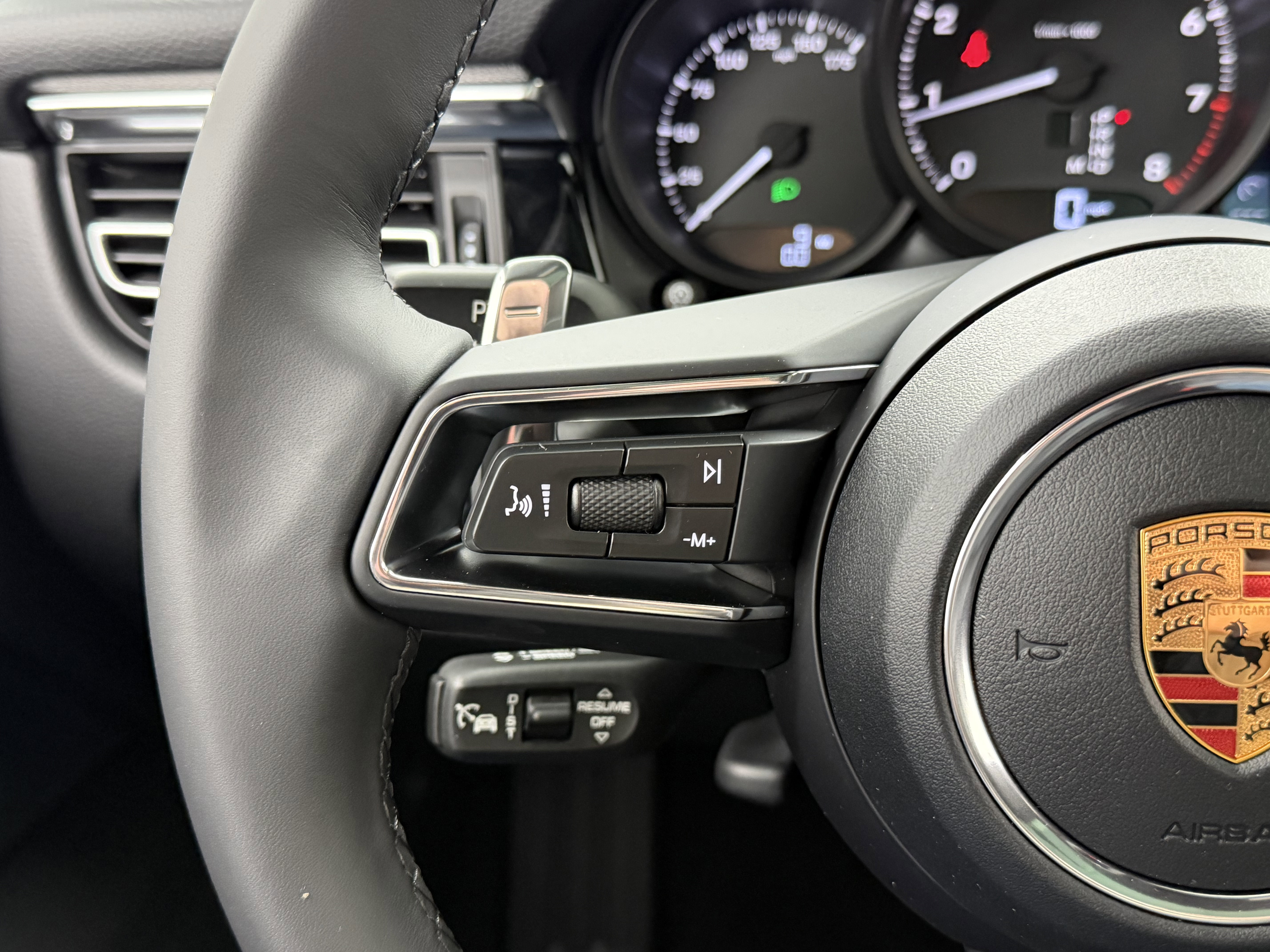 New 2026 Porsche Macan image 45