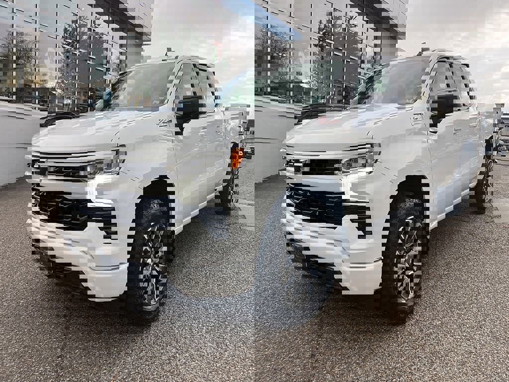 Used 2022 Chevrolet Silverado 1500 RST image 3