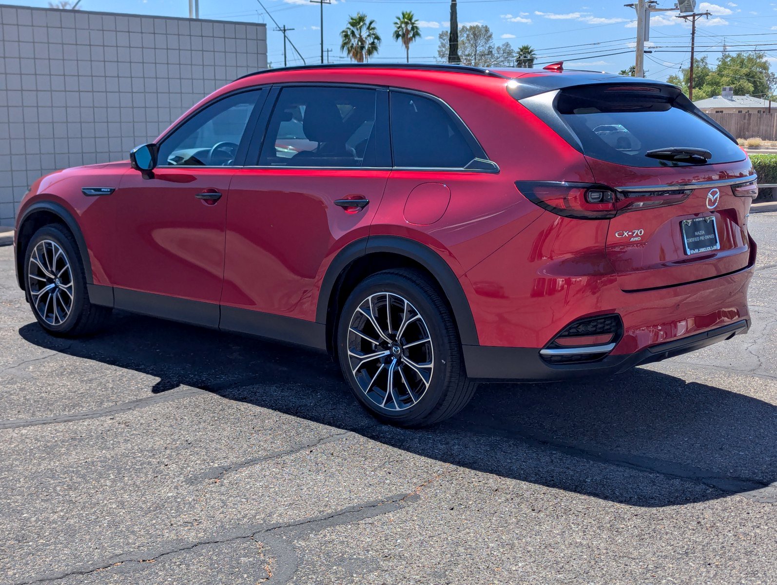 Certified 2025 MAZDA CX-70 Plug-In Hybrid w/ Premium Plus AWD/4WD image 4