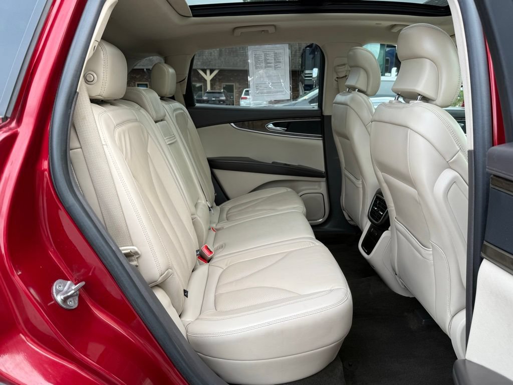 Used 2019 Lincoln Nautilus Select FWD image 22