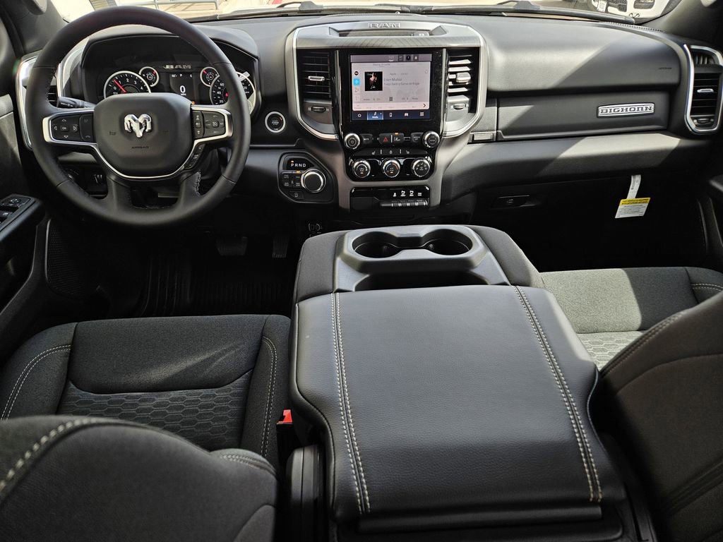 New 2026 RAM 1500 4x4 Crew Cab image 10