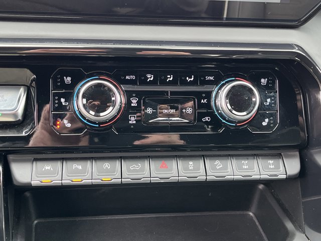 Used 2024 GMC Sierra 1500 AT4X image 16