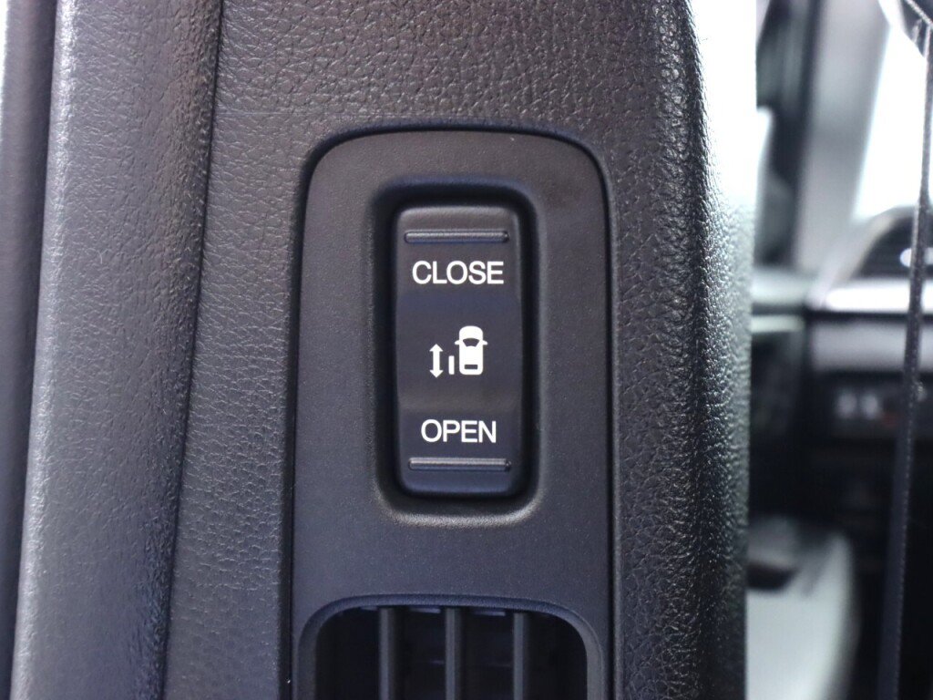 Used 2023 Honda Odyssey EX-L image 35