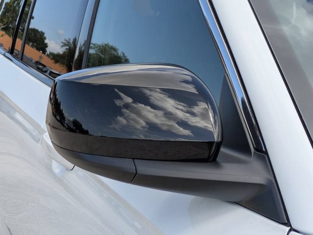 New 2026 Jeep Grand Cherokee L Laredo RWD image 11