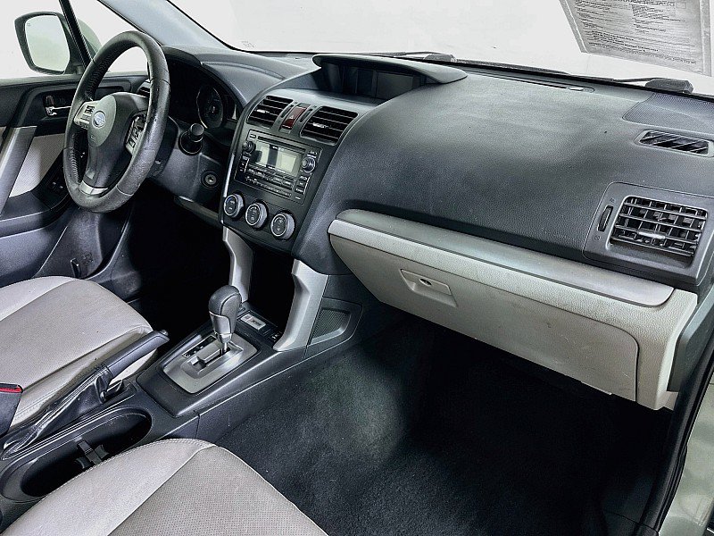 Used 2014 Subaru Forester 2.5i Limited AWD/4WD image 30