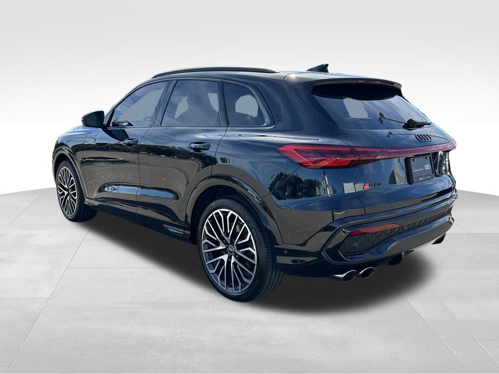 Certified 2025 Audi SQ5 Premium Plus w/ Premium Plus Package image 3