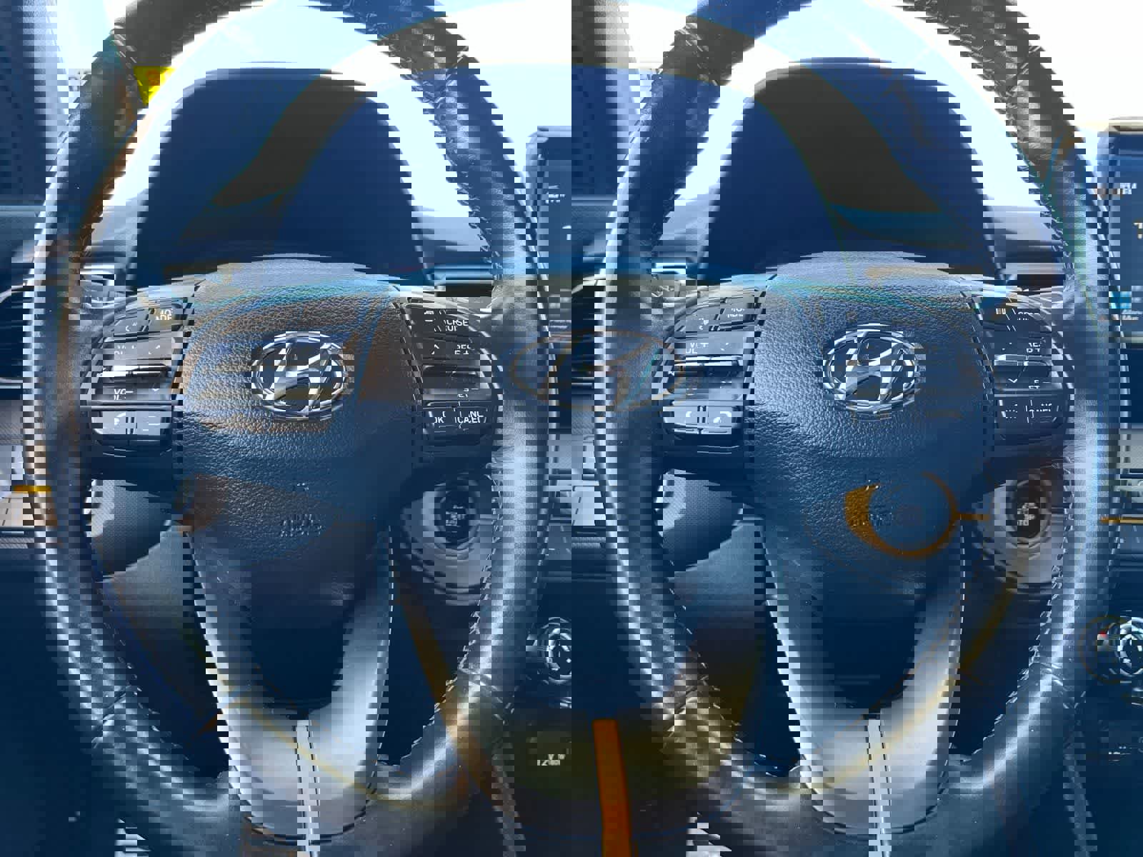 Used 2019 Hyundai Veloster Turbo R-Spec image 23