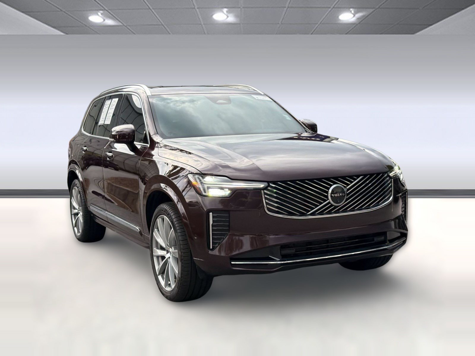 Certified 2025 Volvo XC90 B5 Plus w/ Protection Package Premier AWD/4WD image 7