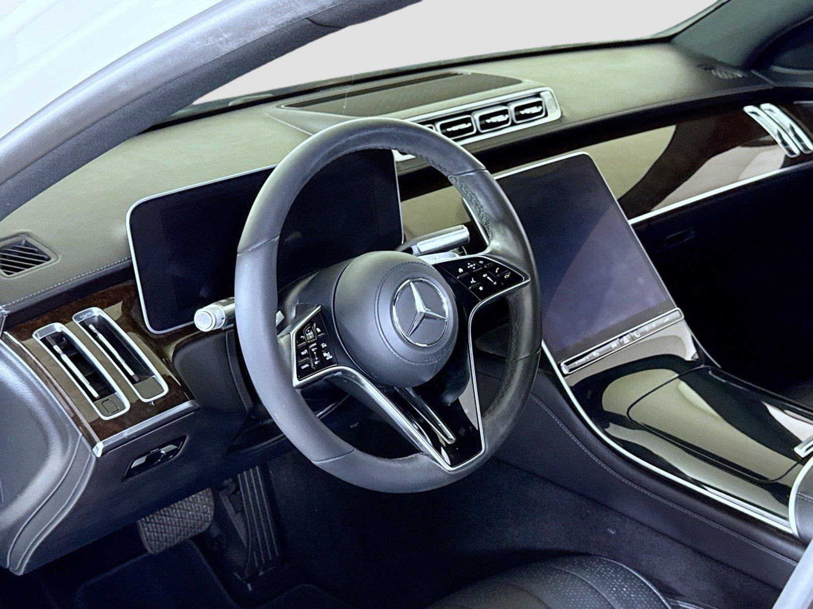 Used 2023 Mercedes-Benz S 500 4MATIC image 12