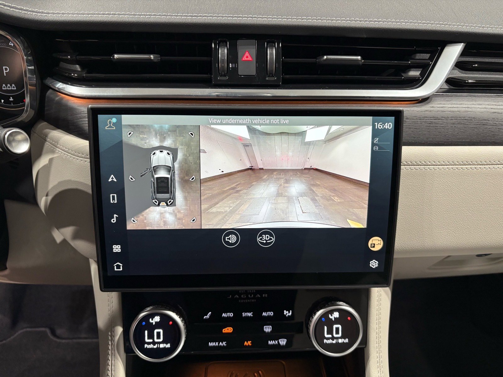 New 2026 Jaguar F-PACE R-Dynamic S image 17