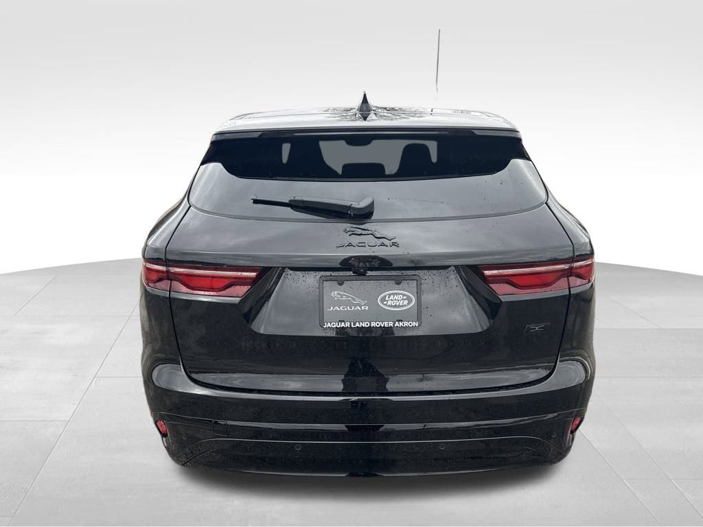 New 2026 Jaguar F-PACE R-Dynamic S image 8