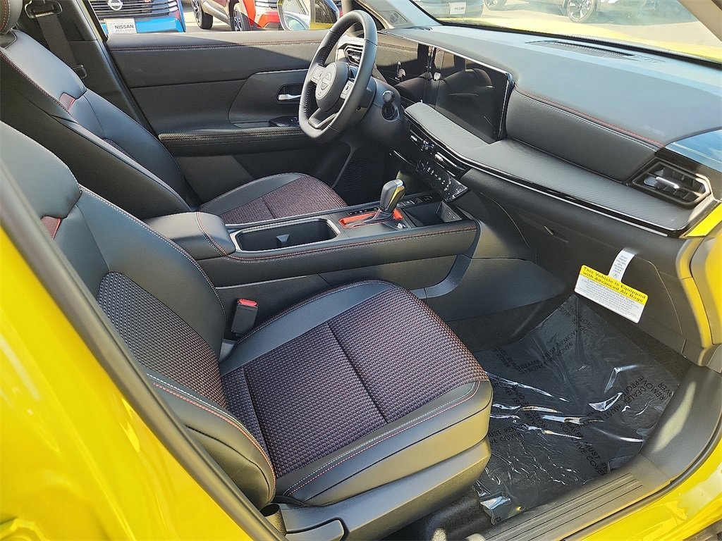 New 2025 Nissan Kicks SR image 11