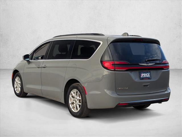 Used 2022 Chrysler Pacifica Touring-L image 8