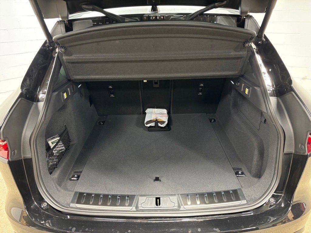 New 2026 Jaguar F-PACE R-Dynamic S image 42