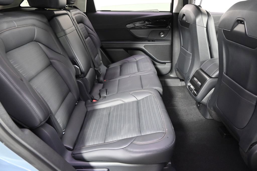 New 2026 Lincoln Nautilus Reserve w/ Jet Appearance Package image 18
