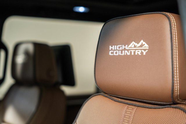 New 2026 Chevrolet Suburban High Country image 45